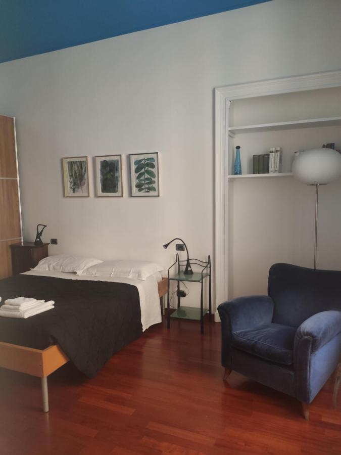 Appartamento Su Cortile Magico Turin Exterior photo